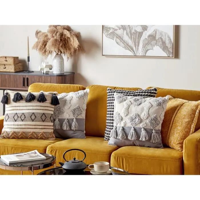 beliani decorative cushions alocasia geometric pattern 45x45 cm 2 pack