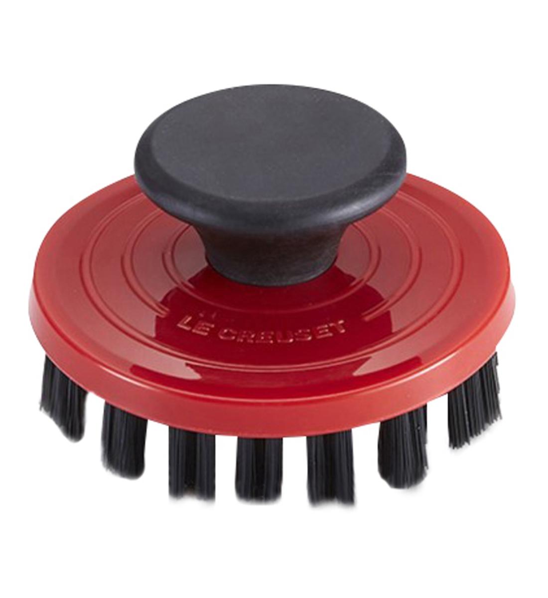 le creuset cleaning brush nylon